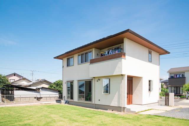 外壁・屋根工事専門店 小さな工事も喜んで対応致します。施工実績1,200棟以上/ お客様満足度No.1を目指します